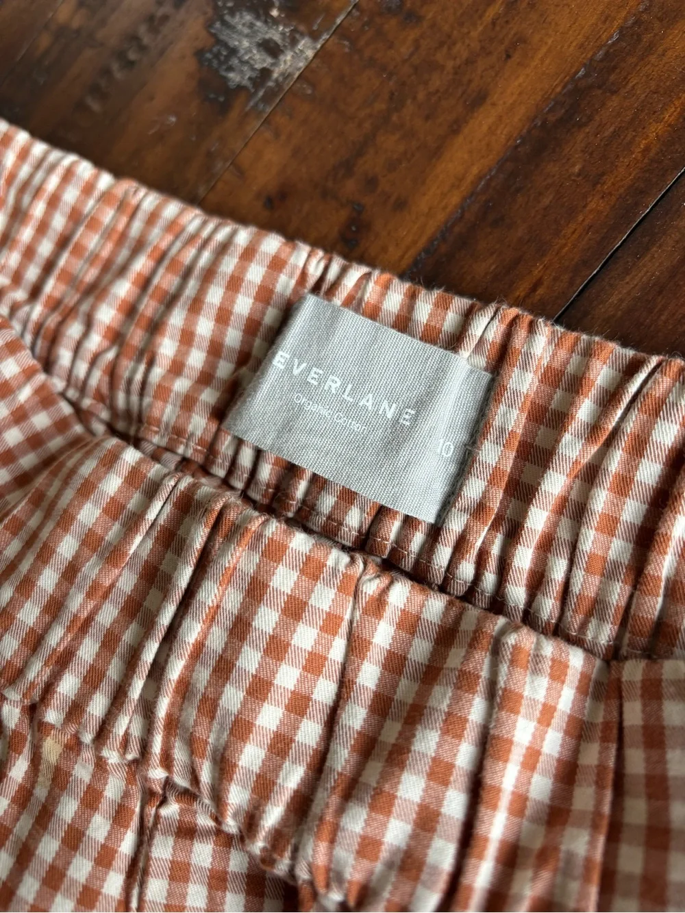 Everlane Easy Short in orange & Cream Gingham - Picture 3 of 8
